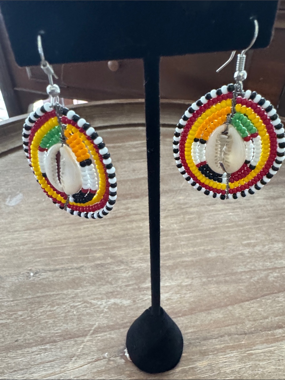 Beaded Cowrie Shell Hoop Earrings - Multicolor
